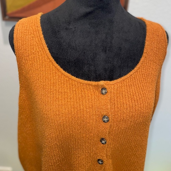 Madewell | Size XL | Sweater Tank | Mustard | Kingston | Button Up | Cropped - Picture 2 of 10